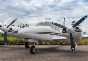 1979 PA-34 200T PIPER SENECA II - Image 8