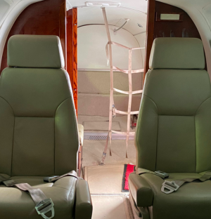 Beechcraft King Air  B100 - Image 4